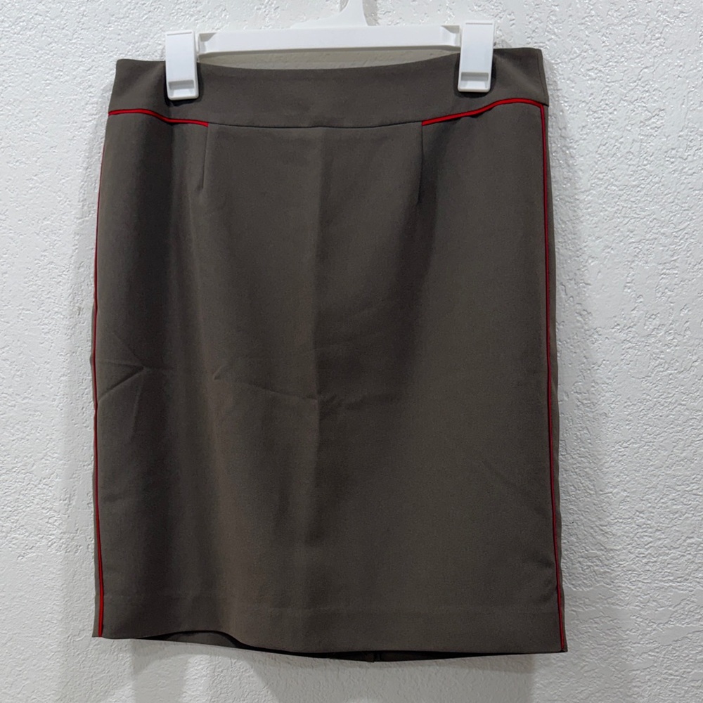 Banana Republic Tan Pencil Skirt with Red Trim, Lined, Kick Pleat, Size 8
